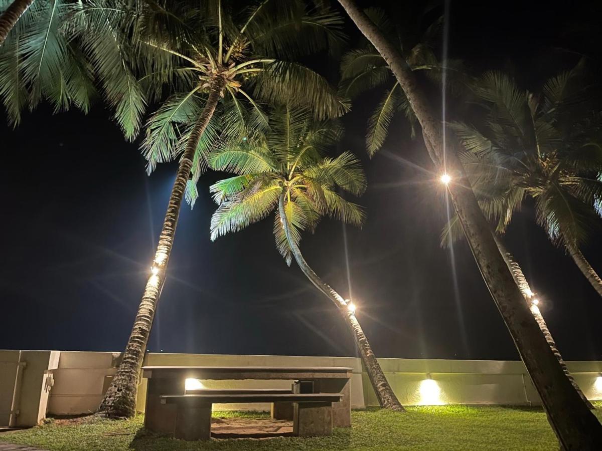 Rockside Cabanas Hotel Унаватуна Екстериор снимка